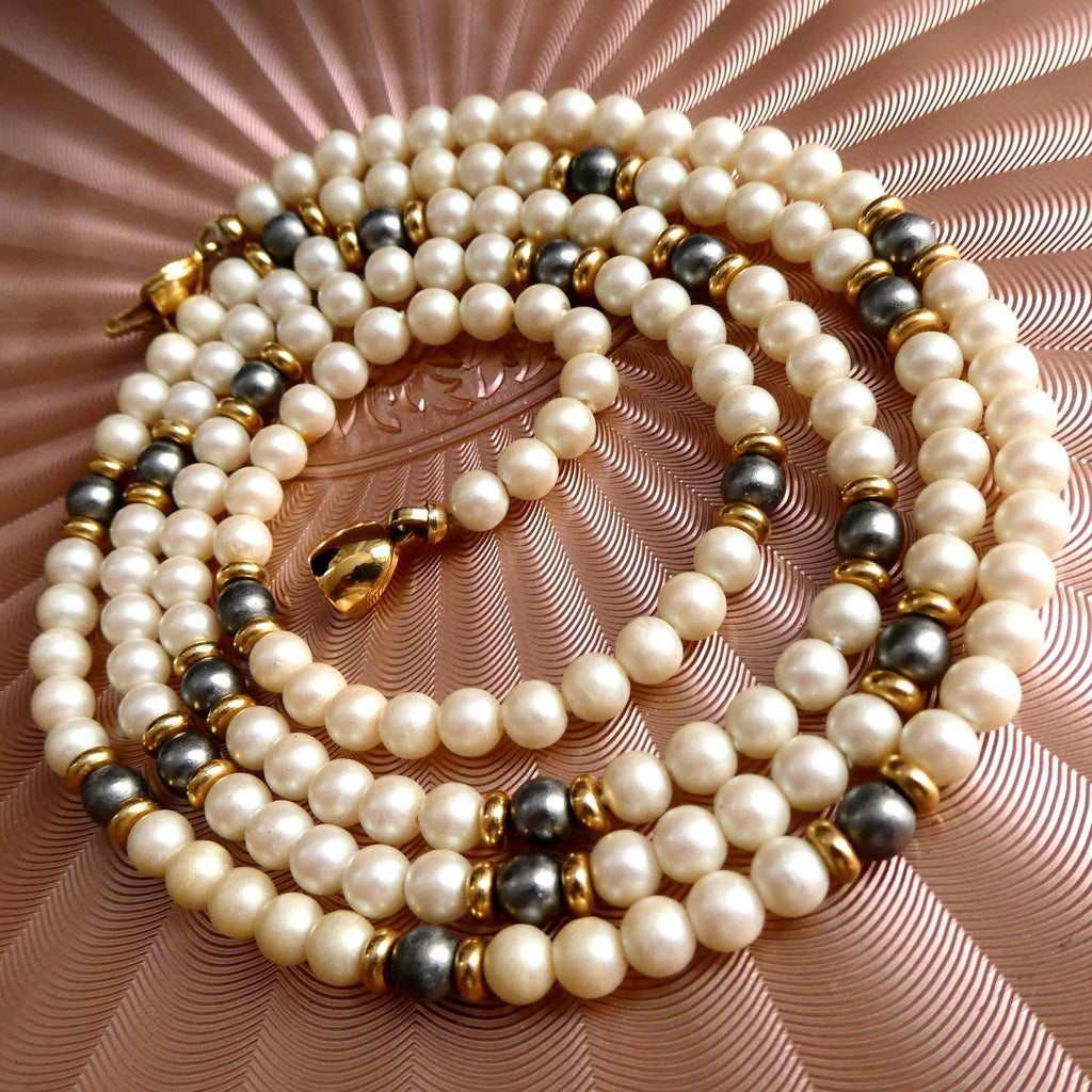 Vintage Monet Glass Pearl Necklace 1980s Dainty Black & White Pearl Matinee Rope