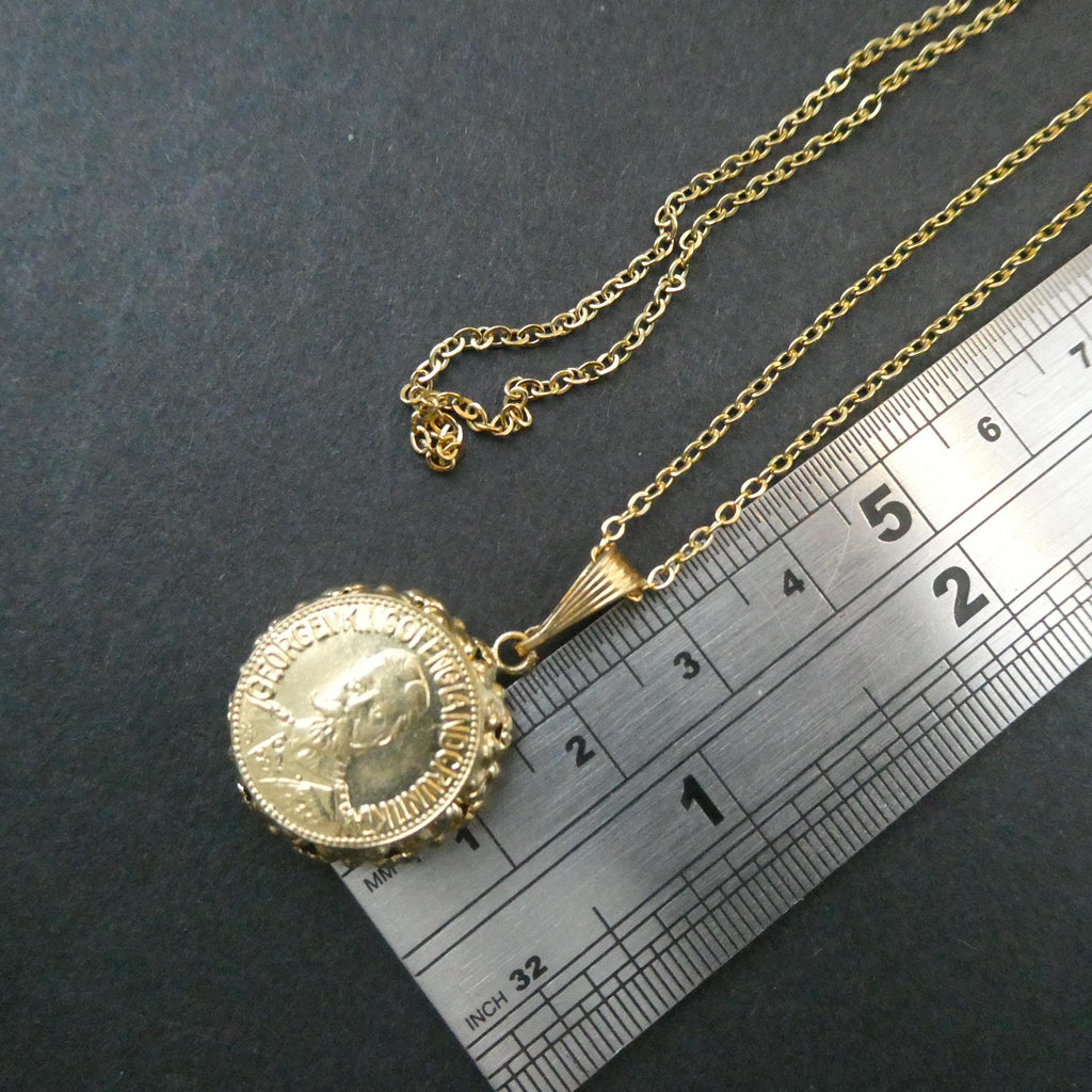 Rare Antique George V Medal Locket Photo Frame WWI Era English Royal Souvenir