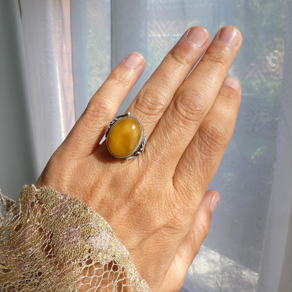 Large 6.6g Baltic Butterscotch Amber Silver Ring, 1990s Artisan Handcrafted Egg Yolk Beeswax Amber