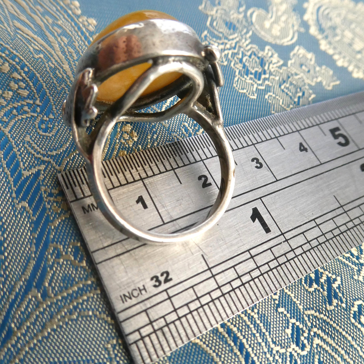 Large 6.6g Baltic Butterscotch Amber Silver Ring, 1990s Artisan Handcrafted Egg Yolk Beeswax Amber