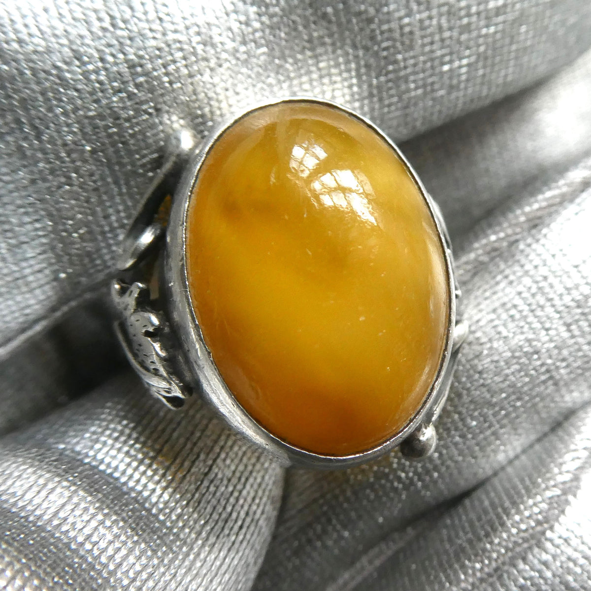 Large 6.6g Baltic Butterscotch Amber Silver Ring, 1990s Artisan Handcrafted Egg Yolk Beeswax Amber