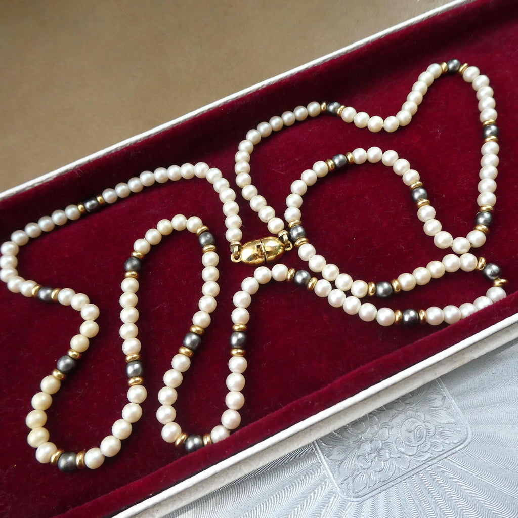 Vintage Monet Glass Pearl Necklace 1980s Dainty Black & White Pearl Matinee Rope