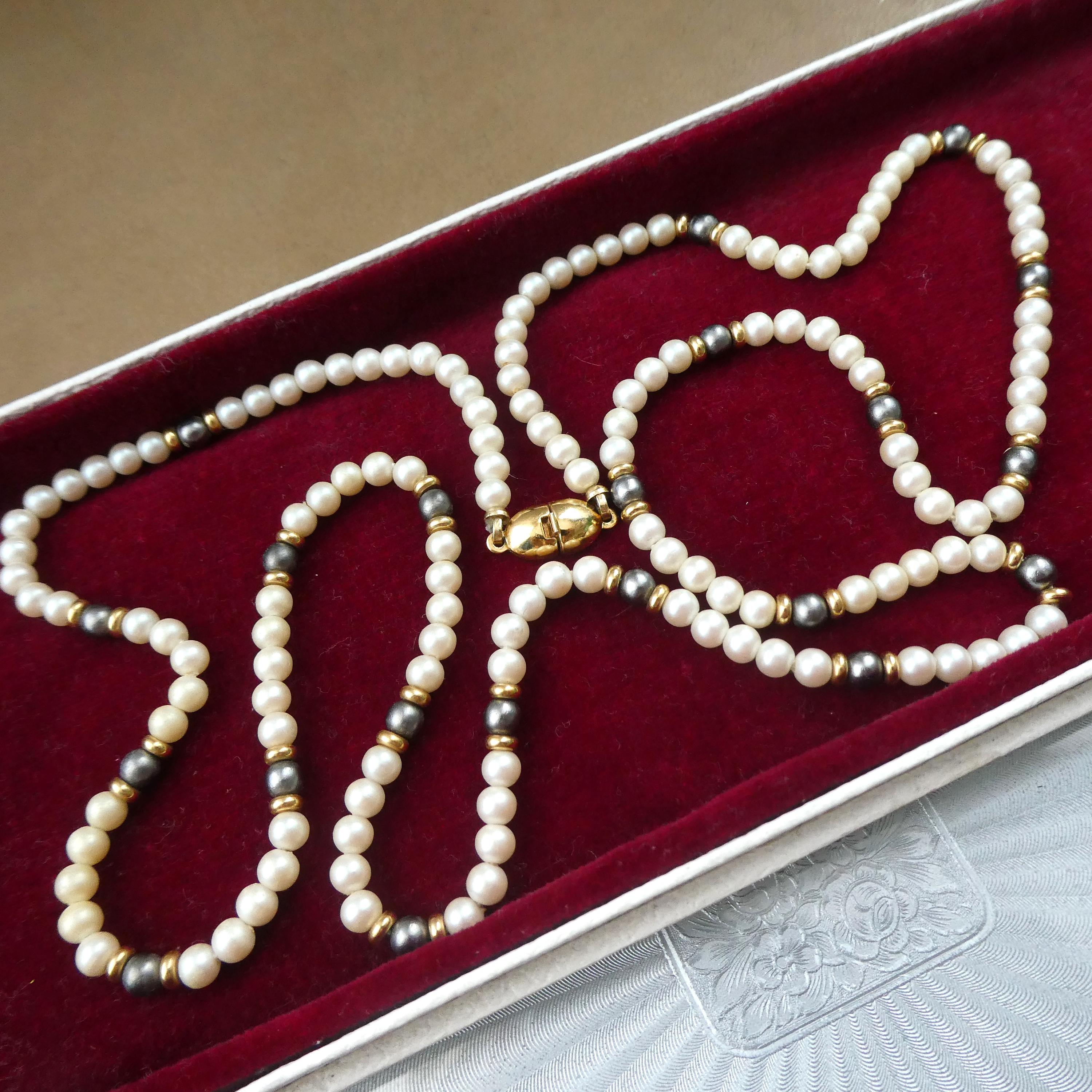 Vintage Monet Glass Pearl Necklace 1980s Dainty Black & White Pearl Matinee Rope